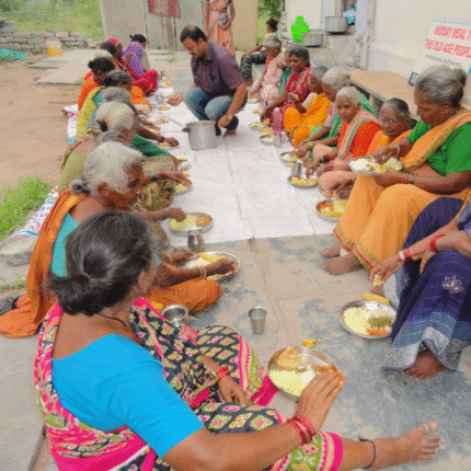 Donate Food for Destitute Old Aged Person in India